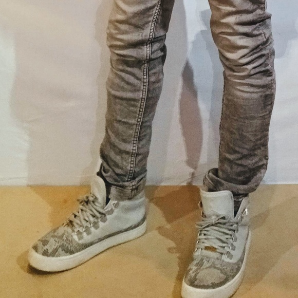 AIR JORDANS - Cream & Camo - Why Not?!? - Picture 3 of 8